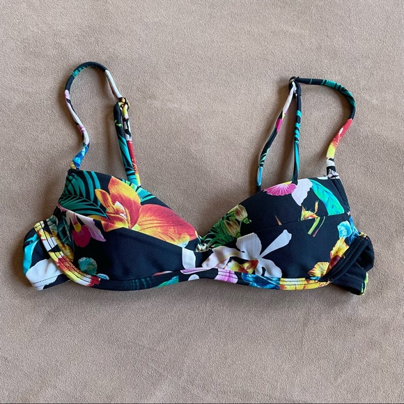 Rip Curl Other - Rip Curl Love N Surf Bralette Bikini Top - Floral and Black, Size XS